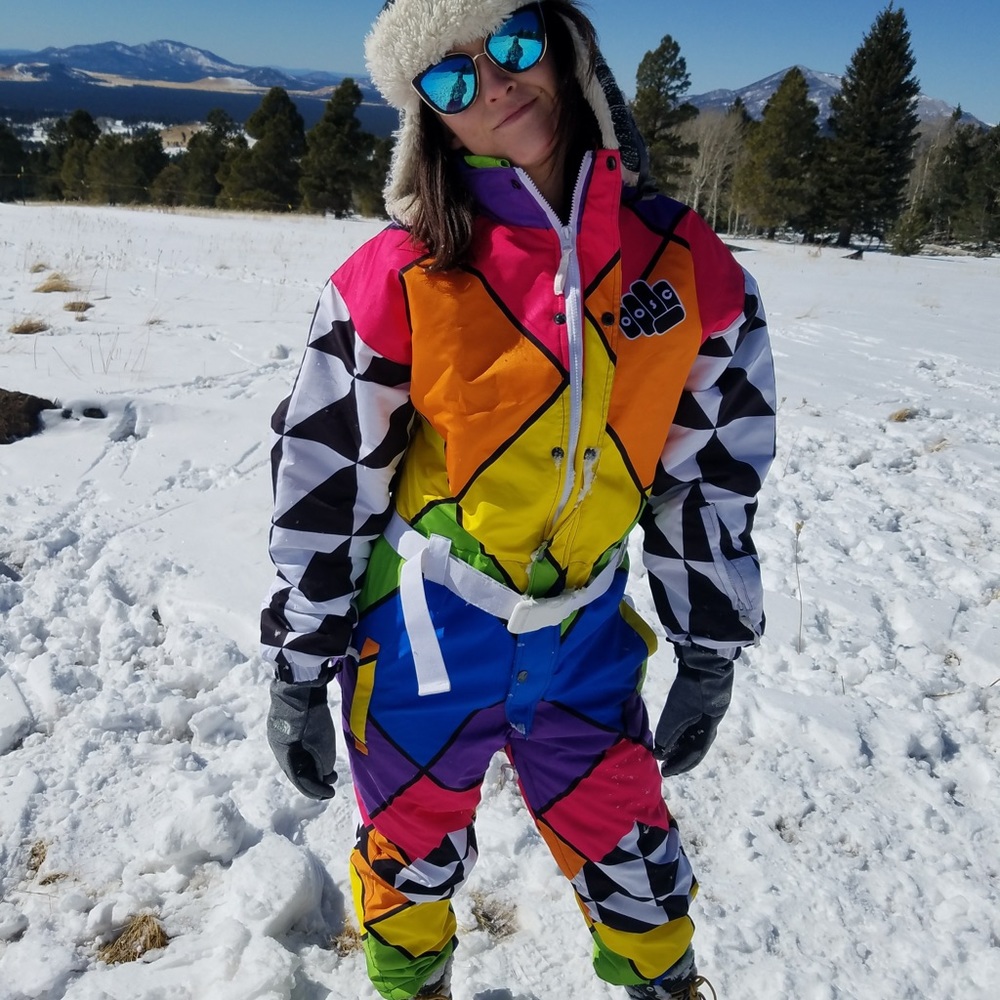 Colorful Retro-Feel Ski Suit